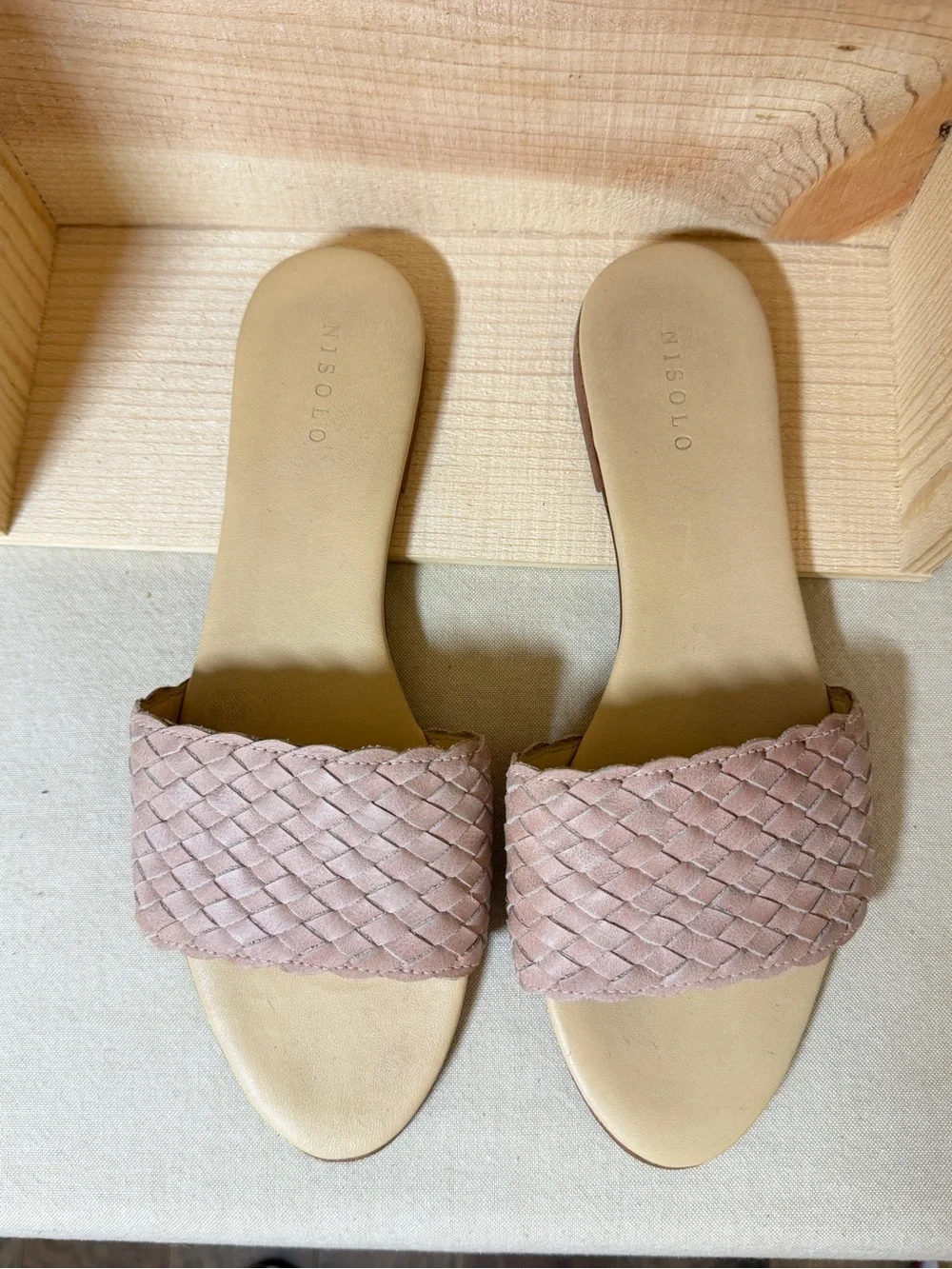 Nisolo stylish woven